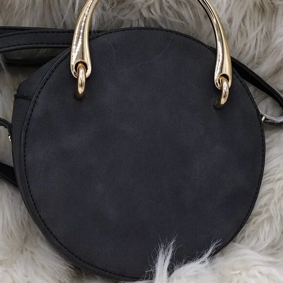 Round Black Embroidered Crossbody Bag – Boho Chic - Picture 4 of 11